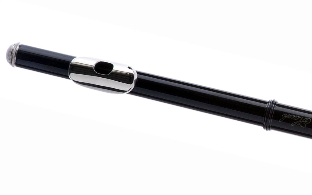 Hawk Color Closed Hole C Flute Black with Case